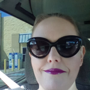 Meet your Posher, Crystal